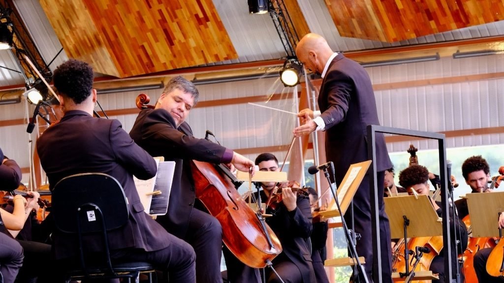 Brilha Natal será lançado hoje com show de Elba Ramalho na Praça Pedro Velho