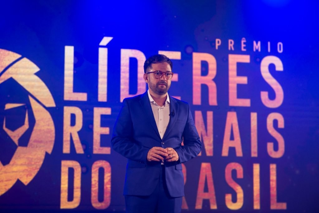 Prêmio Líderes: com quase 250 mil votos, vencedores serão anunciados nesta sexta