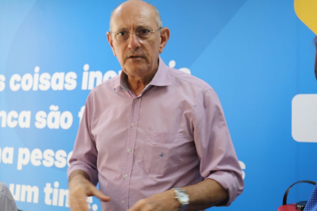 Roberto Serquiz faz balanço dos primeiros 50 dias de gestão em reunião com diretoria e gestores