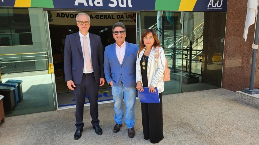 Reitoria participa de audiência na PGF sobre precatórios