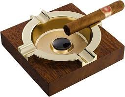 Mais de 50% dos charutos cubanos no Brasil são falsos ou contrabandeados