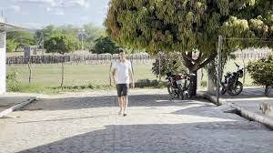 Filho de agricultores no RN tira nota mil na redação do Enem: ‘viajava 100 km por dia para estudar’