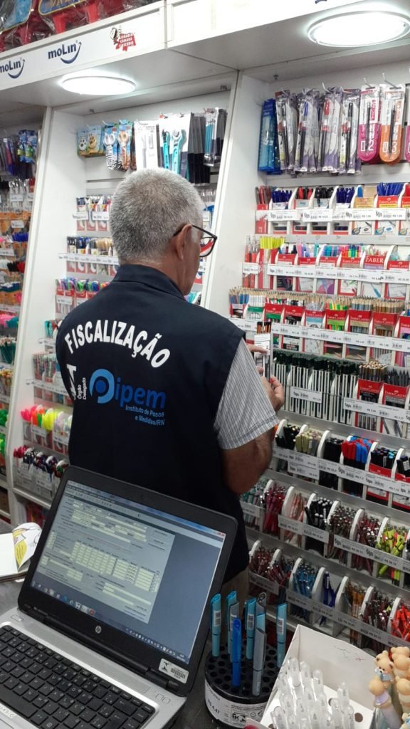 Operação Aulas Seguras: fiscais do Inmetro foram às ruas em todo país