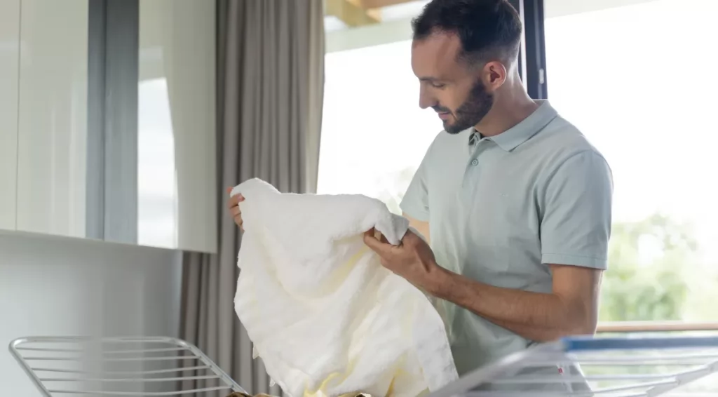 5% dos homens britânicos lavam suas toalhas uma vez ao ano e correm risco de infecção, mostra pesquisa