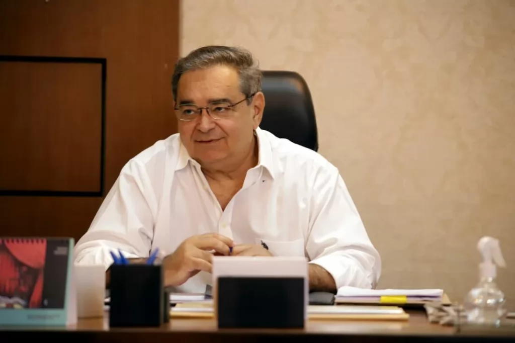 Álvaro Dias faz a última mensagem ao legislativo