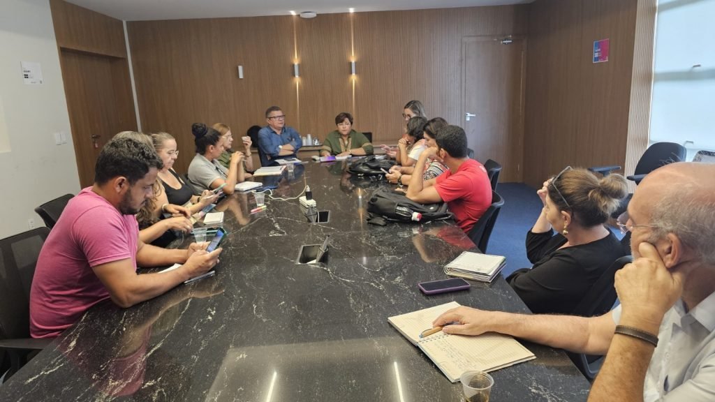 Governo do RN anuncia implantação do piso do magistério estadual