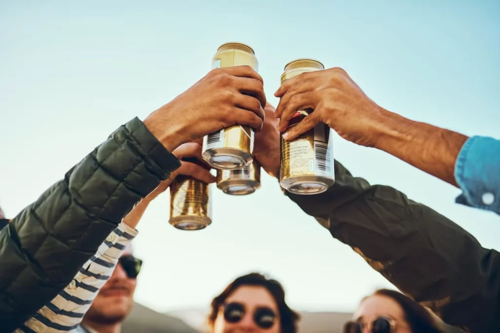 Carnaval: saiba como identificar a intoxicação alcoólica e o que fazer