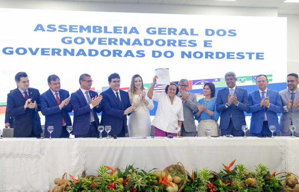 Fátima Bezerra toma posse como presidente do Consórcio Nordeste