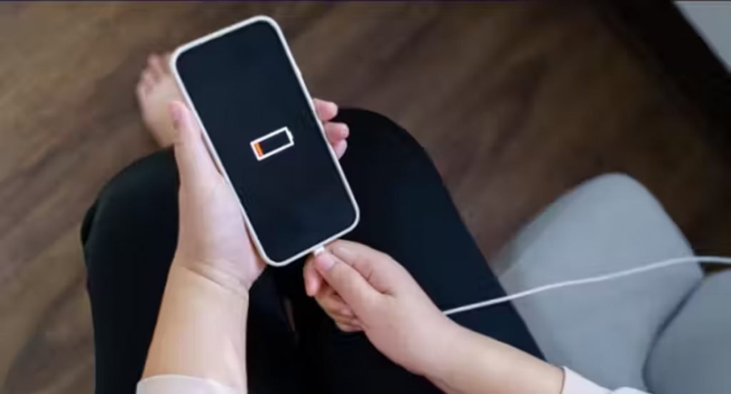 Dormir com o celular carregando por perto? Nem pensar, alerta Apple!