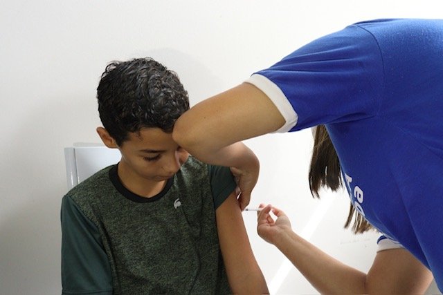 Macaíba inicia vacinação contra dengue em crianças de 10 e 11 anos
