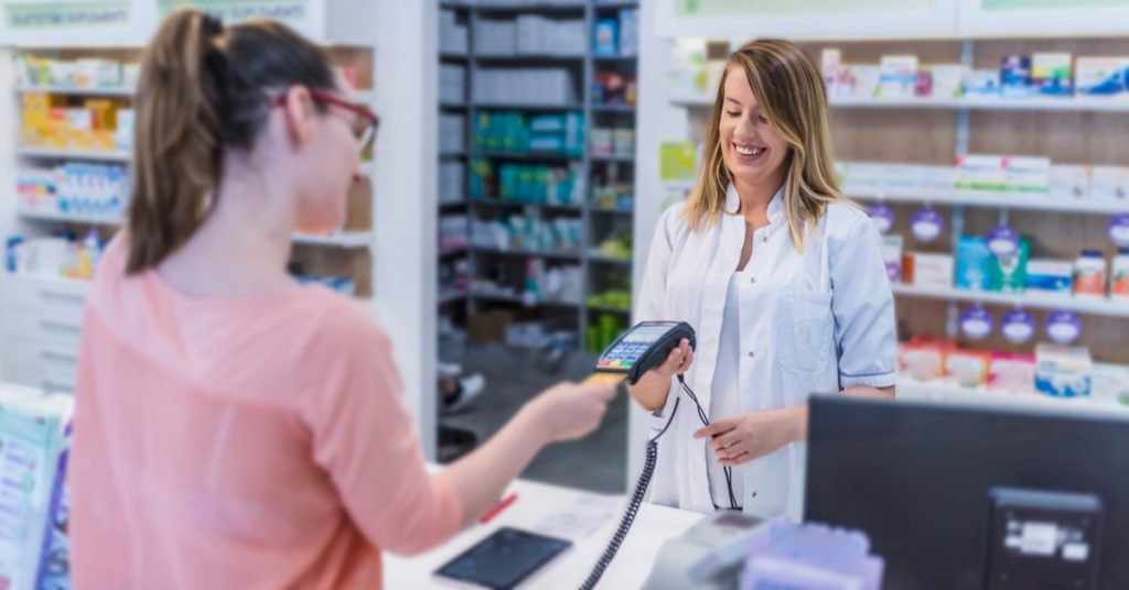 Aviso contra exigência de CPF no comércio pode se tornar obrigatório