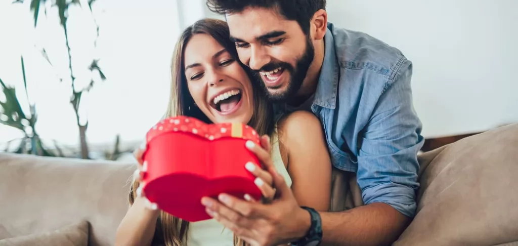 As “5 linguagens do amor”: o que elas têm de certo e errado?