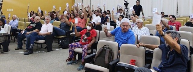 Em assembleia, docentes da UFRN aprovam indicativo de greve