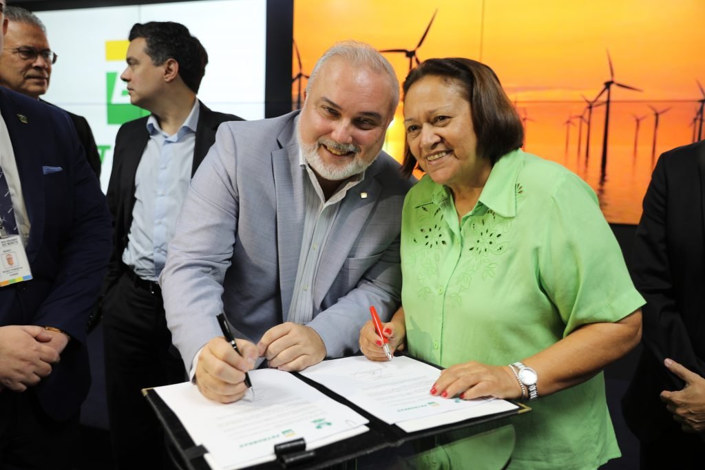 Governo do RN e Petrobras assinam memorando para projeto piloto offshore