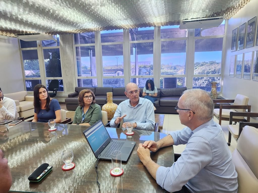 Presidente da FIERN visita reitor e destaca ampliação das parcerias para inovação e pesquisa