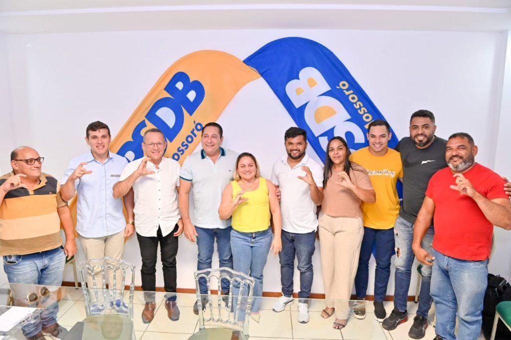 No Oeste, Ezequiel abona filiações de vices, vereadores e pré-candidatos do PSDB