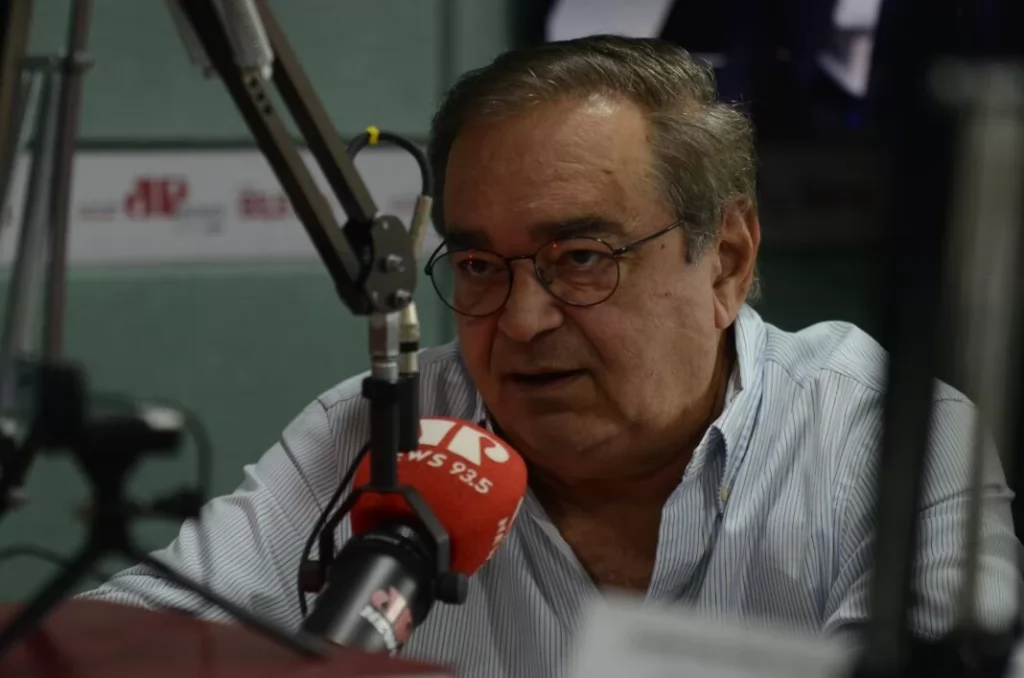 Álvaro explica o motivo por apoiar Paulinho Freire: “Caminho difícil, mas o melhor”