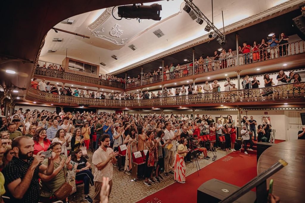 Pontos facultativos alteram funcionamento de órgãos da administração estadual