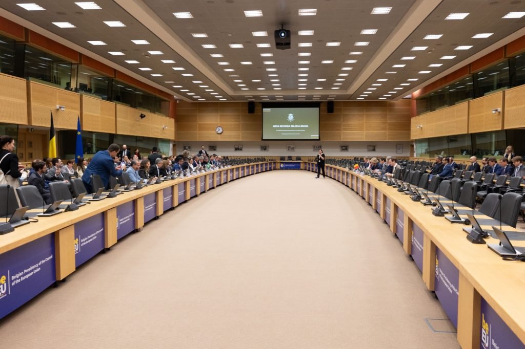 Consórcio Nordeste apresenta projetos de energias renováveis na União Europeia e assina Termo de Cooperação Técnica com ApexBrasil