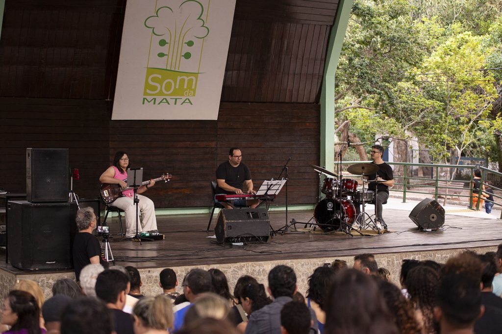 Som da Mata recebe Eduardo Taufic Trio