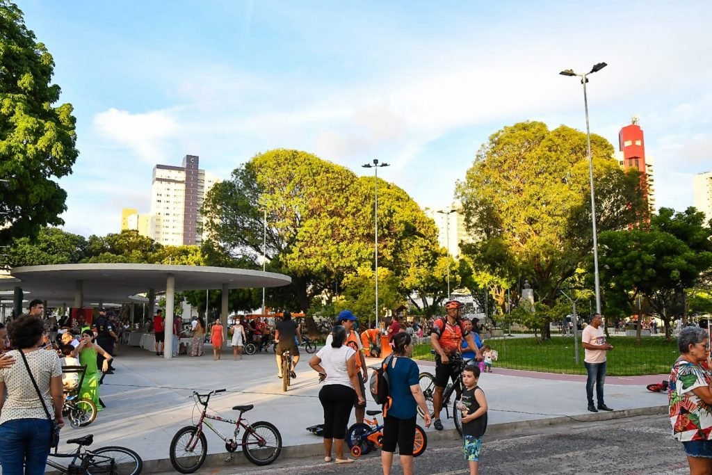 Neste domingo tem Escola Bike Anjo na Praça Pedro Velho