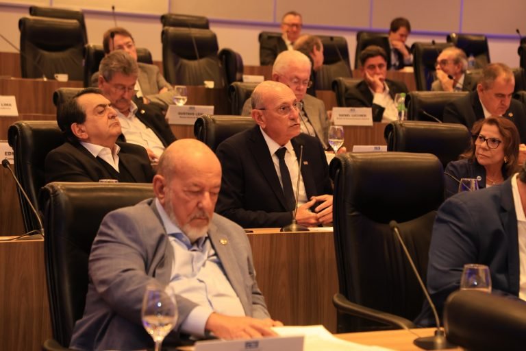 Presidente da FIERN participa de reunião da CNI em Porto Alegre e adere a programa que levantará “Custo Brasil”