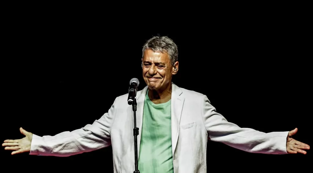 80 anos de Chico Buarque: saiba qual a música mais tocada do cantor