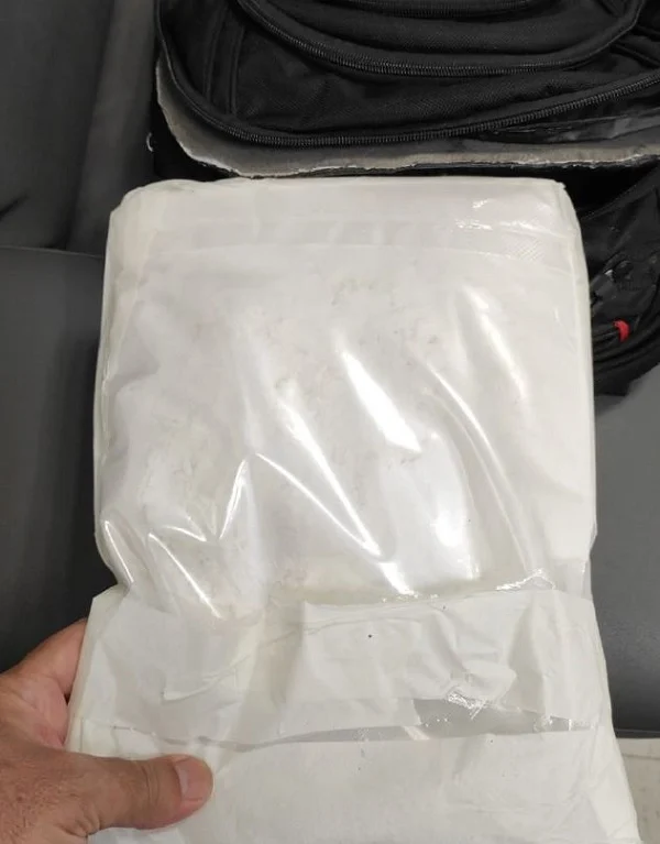 PF prende passageiro no aeroporto de Natal com 4 kg de cocaína na bagagem