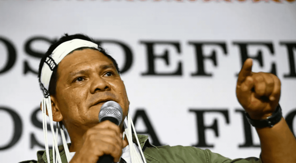 Deu no The New York Times: Indígenas na Amazônia recebem internet da Starlink