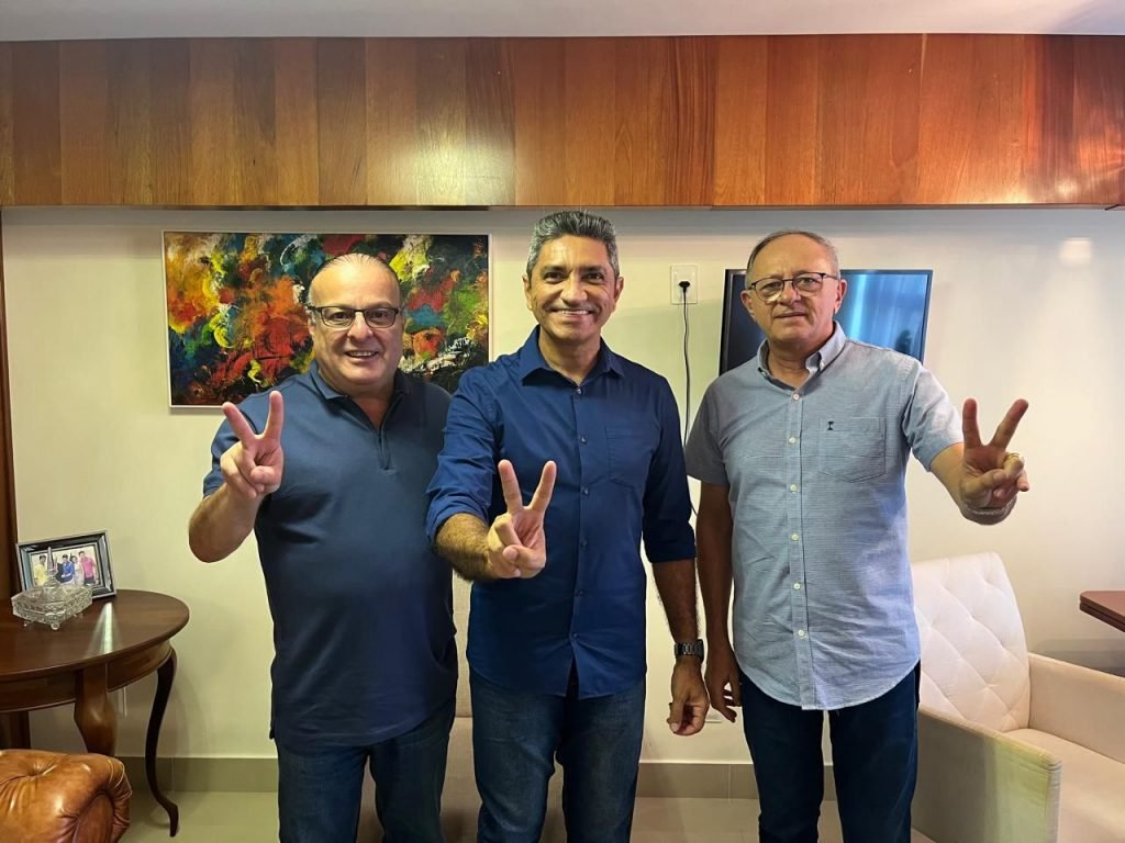 Deputados Paulinho Freire, Benes Leocádio e Taveira Jr declaram apoio a Salatiel de Souza, em Parnamirim