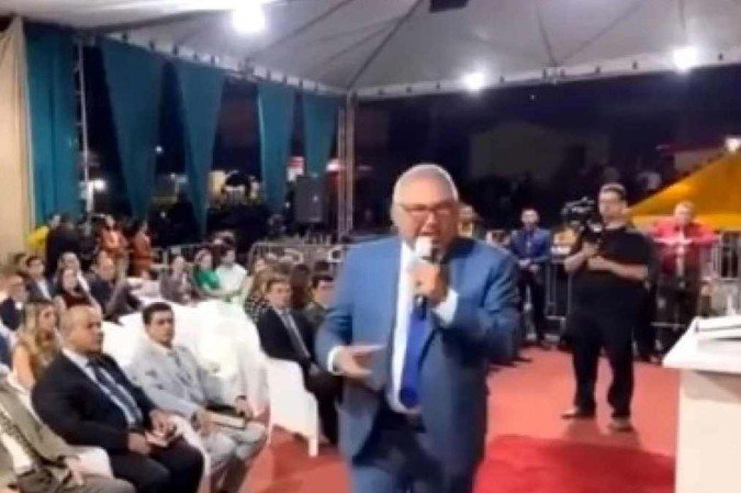 Pastor diz que autismo é “visita do diabo no ventre” e recebe críticas