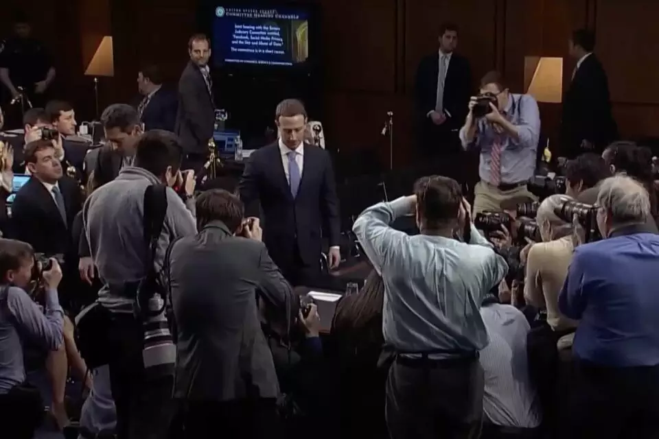 Zuckerberg confessa que censurou notícias sob pressão do governo Biden