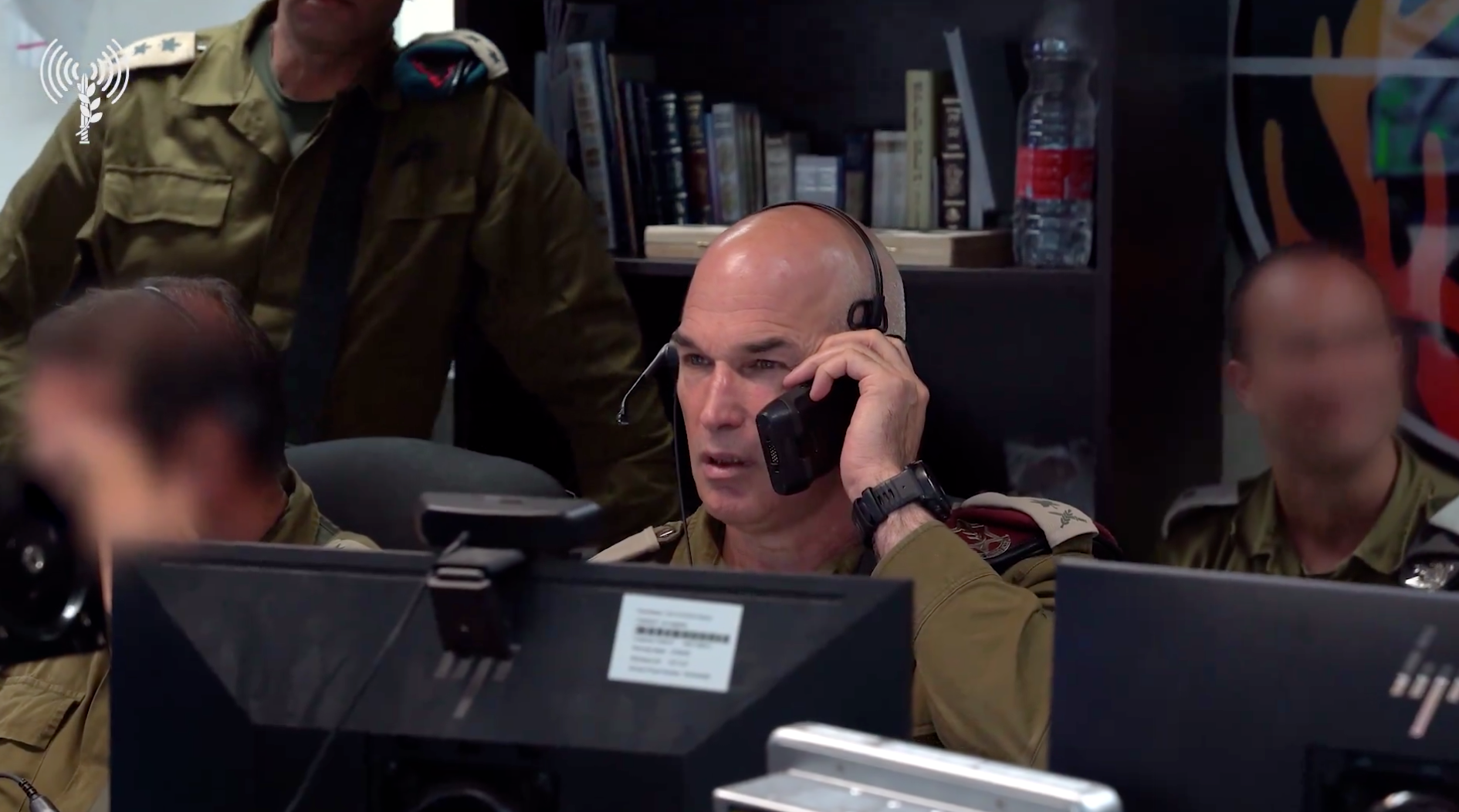 Israel declara emergência após ataque em larga escala do Hezbollah