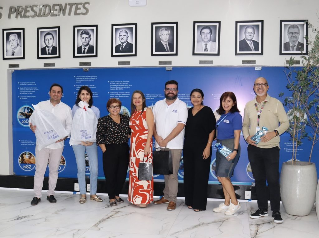 FIERN entrega brindes aos vencedores do concurso de melhor caracterização junina