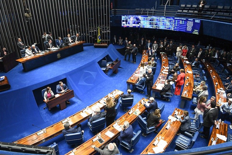 Senado retoma votação de projeto sobre emendas parlamentares nesta segunda (18)