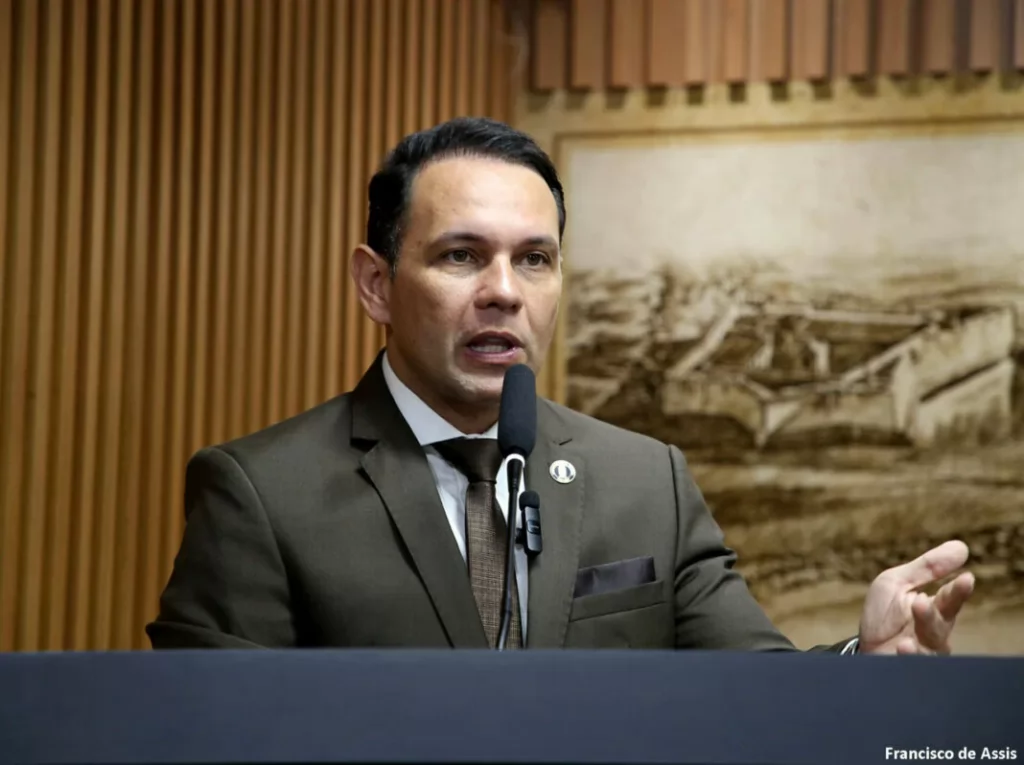 Concessões para Mercado da Redinha e Teatro Sandoval Wanderley são aprovadas por