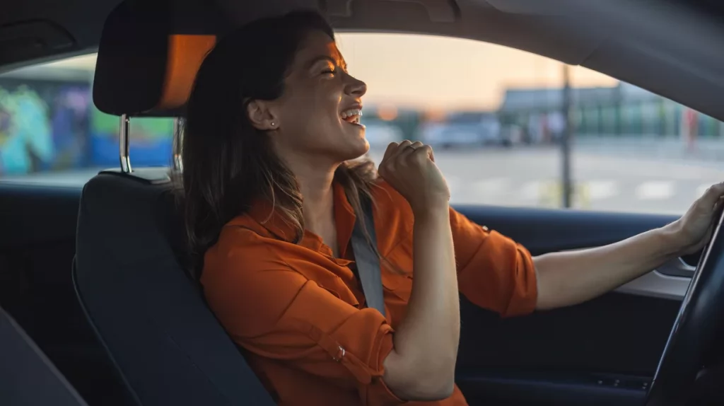 Como tirar aquela música grudenta da cabeça?