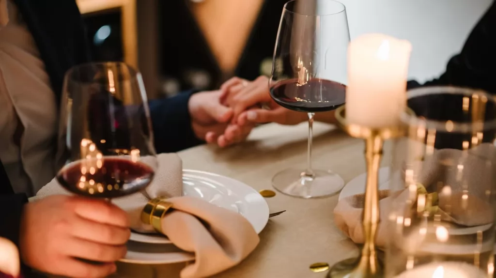 Qual é a coisa mais suja em um restaurante?