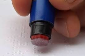 Nova caneta traduz braille em tempo real com eficácia de 84,5%