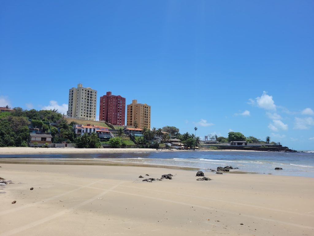 Boletim da Balneabilidade aponta todas as praias da Região Metropolitana  estão próprias para banho