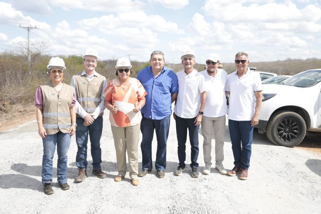Governadora Fátima Bezerra visita obras nas rodovias seridoenses