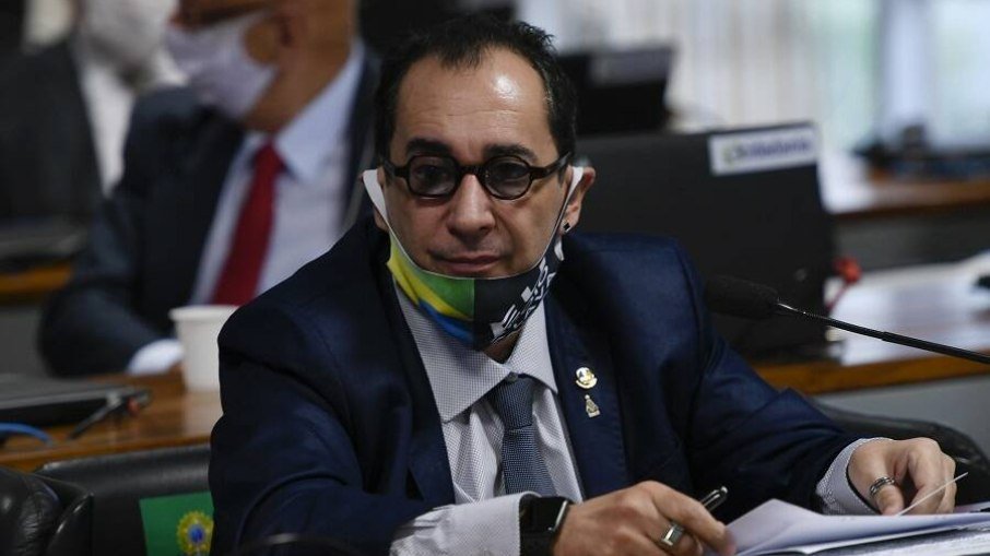 Senador Jorge Kajuru confirma vazamento de vídeos íntimos: ‘Chato pra caramba’