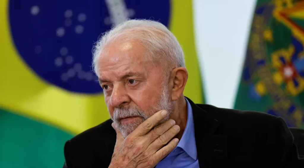 Lula é desaprovado por 53% das mulheres e 64% dos jovens, diz Quaest