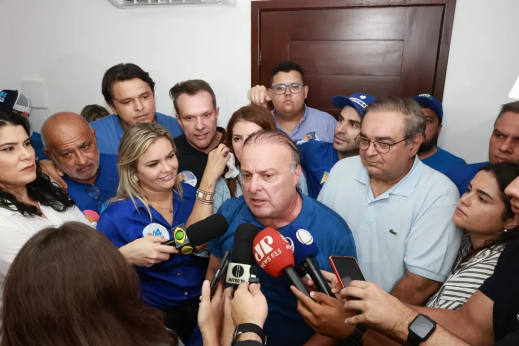 Paulinho anuncia Joanna para conduzir a transição e prioriza conclusão de obras