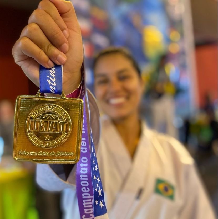 Aluna da UFRN é campeã mundial de karatê