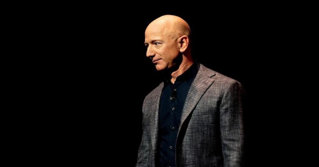 Editorial de Jeff Bezos, dono do Washington Post, é lição à imprensa brasileira