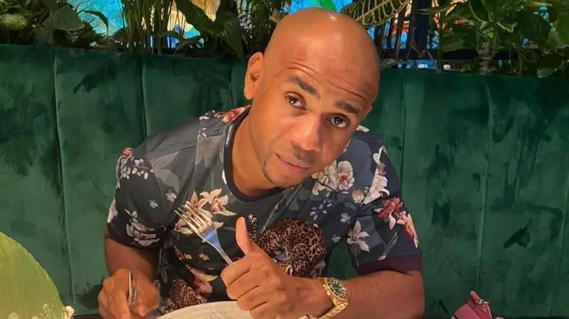 O gigantesco escândalo sexual que abala a sucessão presidencial de um país da África Central