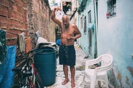 Adriano Imperador fala sobre alcoolismo, depressão e quase ida à reabilitação em livro; veja trechos