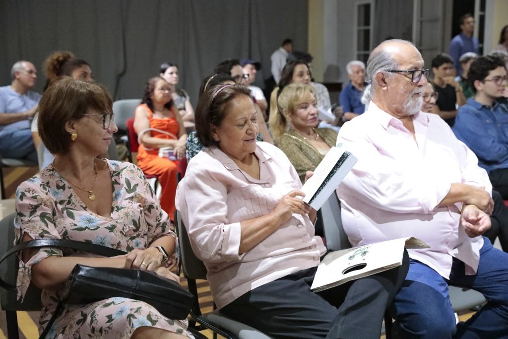 Governo reedita clássico de Palmyra Wanderley e celebra poesia potigua