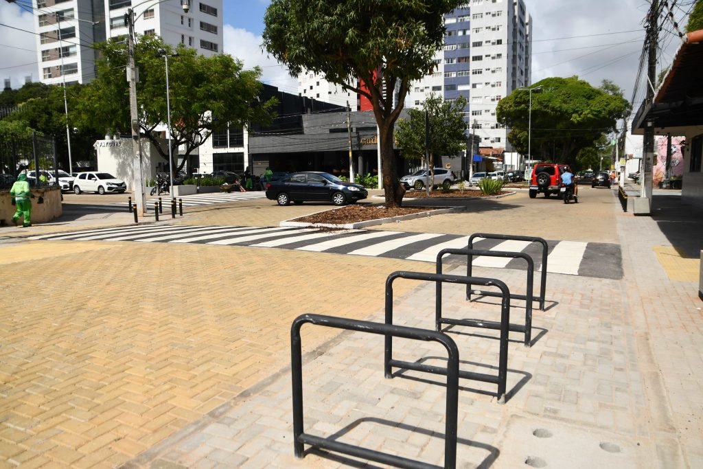 Obras de drenagem e requalificação do Largo do Atheneu serão entregues nesta quinta-feira (12)